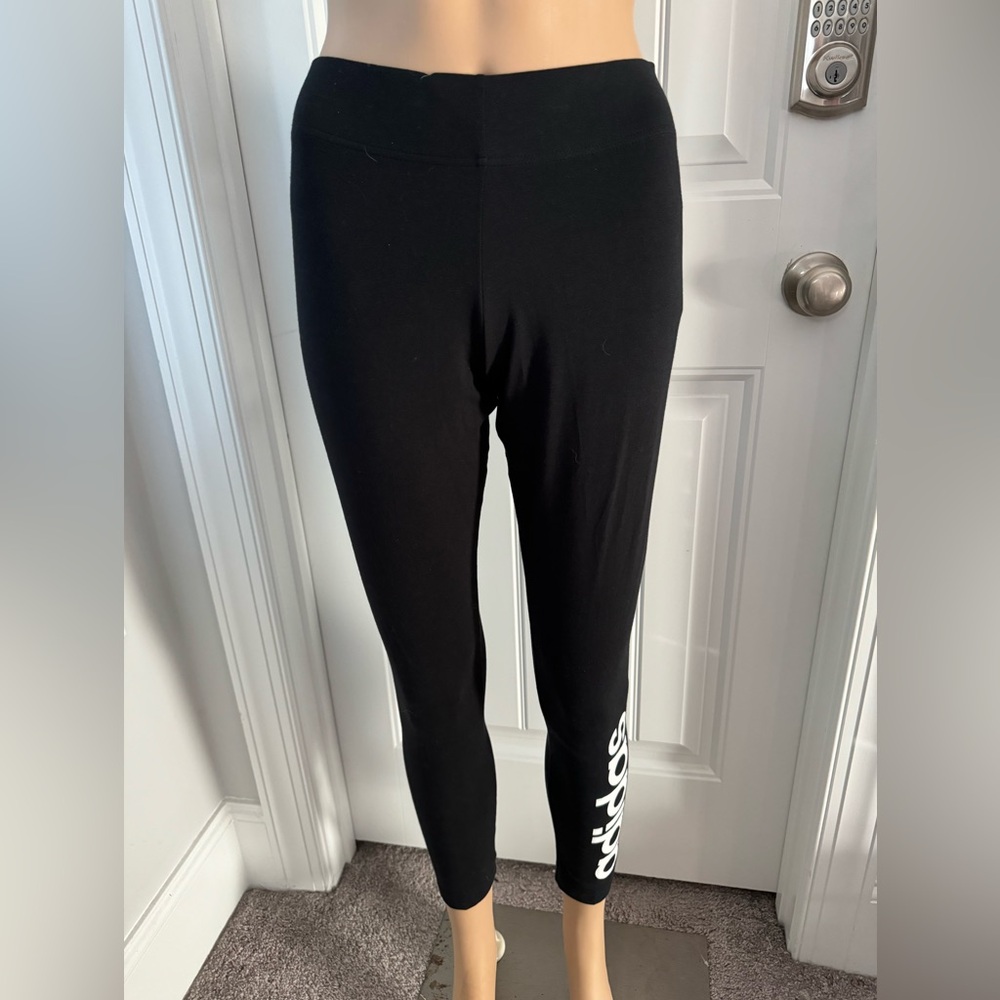 Great adidas size S black athletic leggings ankle women NWT